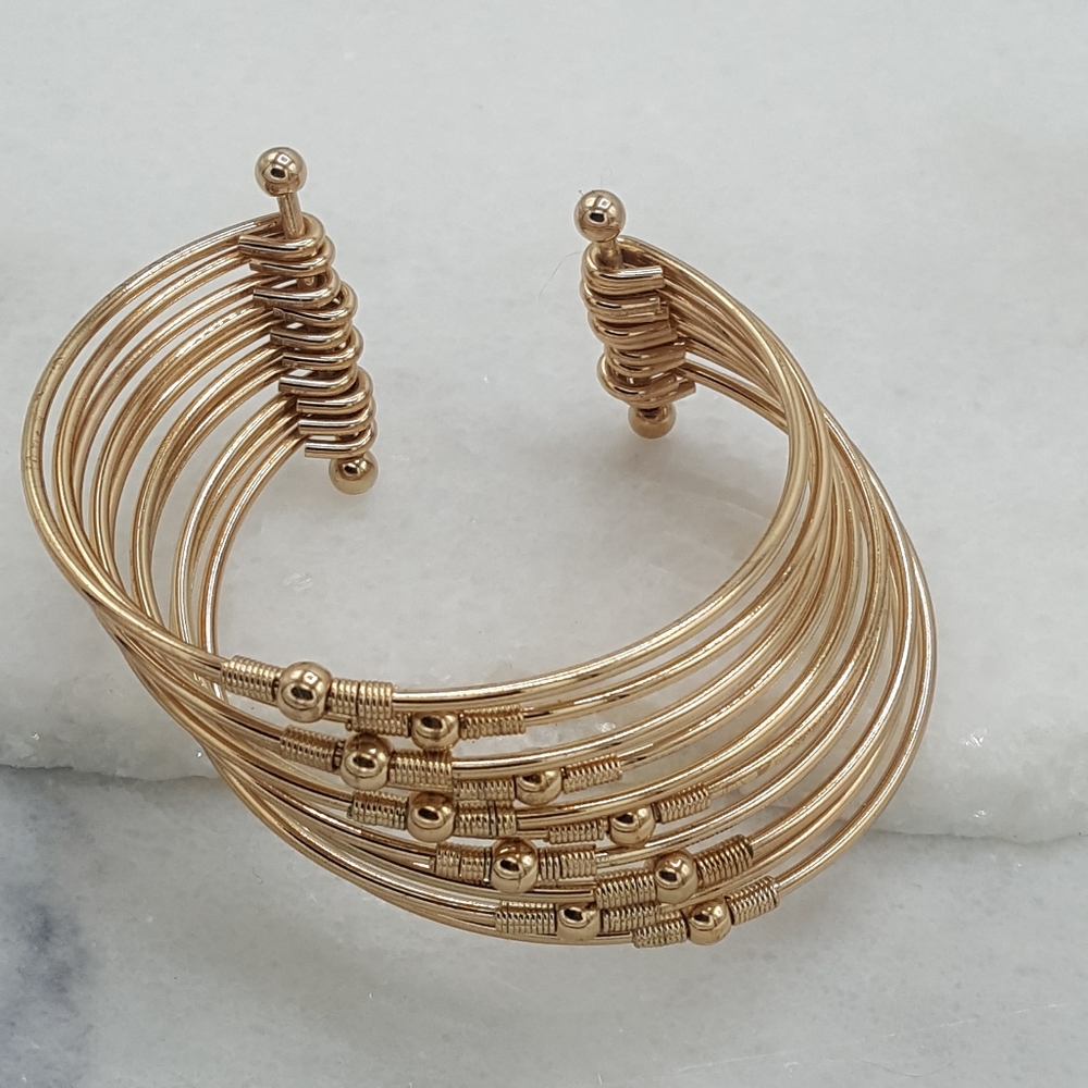 ✔Gold Stacked Cuff Bracelet with Small Gold Beads - Picture 5 of 7
